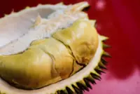 Malaysian durians sell out fast in Hainan after customs shift