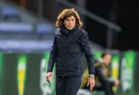 Soccer-Guarino replaces Skinner as West Ham coach after poor start in WSL