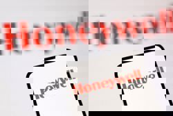 Honeywell expects $470 million charge from Flexjet settlement