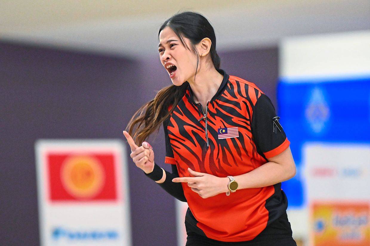 National bowler Nur Hazirah Ramli.