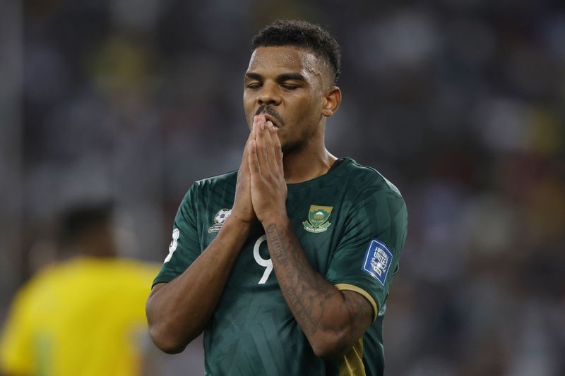 Soccer-Foster's sweet strike fires South Africa to 2-1 victory over Angola