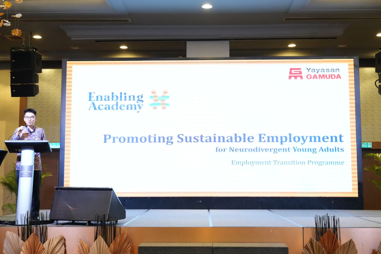 Yayasan Gamuda stakeholder engagement lead Foo Han Piew, together with the Enabling Academy team, conducted a Neurodiversity Awareness workshop in July for the management of Malaysia Airports, marking a first step towards building a more inclusive workplace.