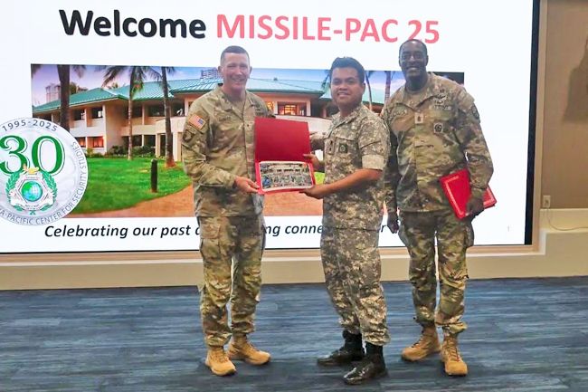 Royal Brunei Air Force officers join Hawaii defence summit