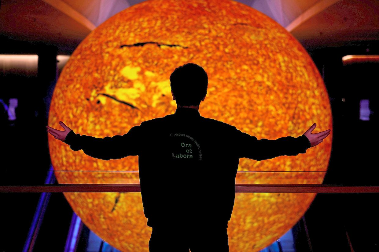 Stare at the sun: British artist’s work shines at Borneo Cultures Museum