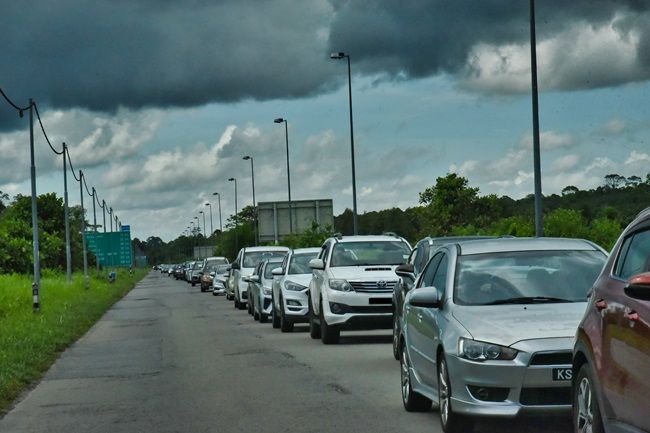 Heavy congestion expected at Brunei's border during holiday period