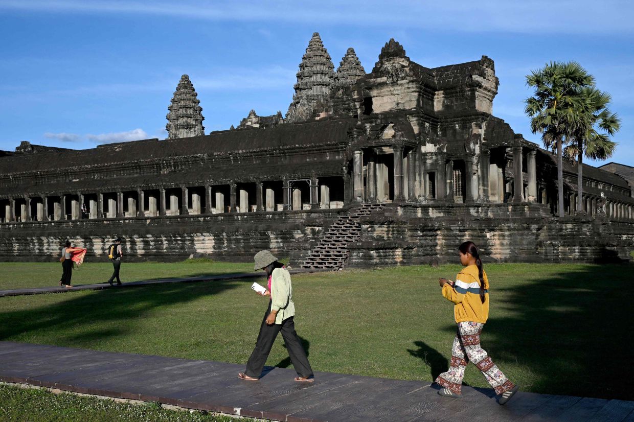 Thai border clashes hit tourism at Cambodia's Angkor temples