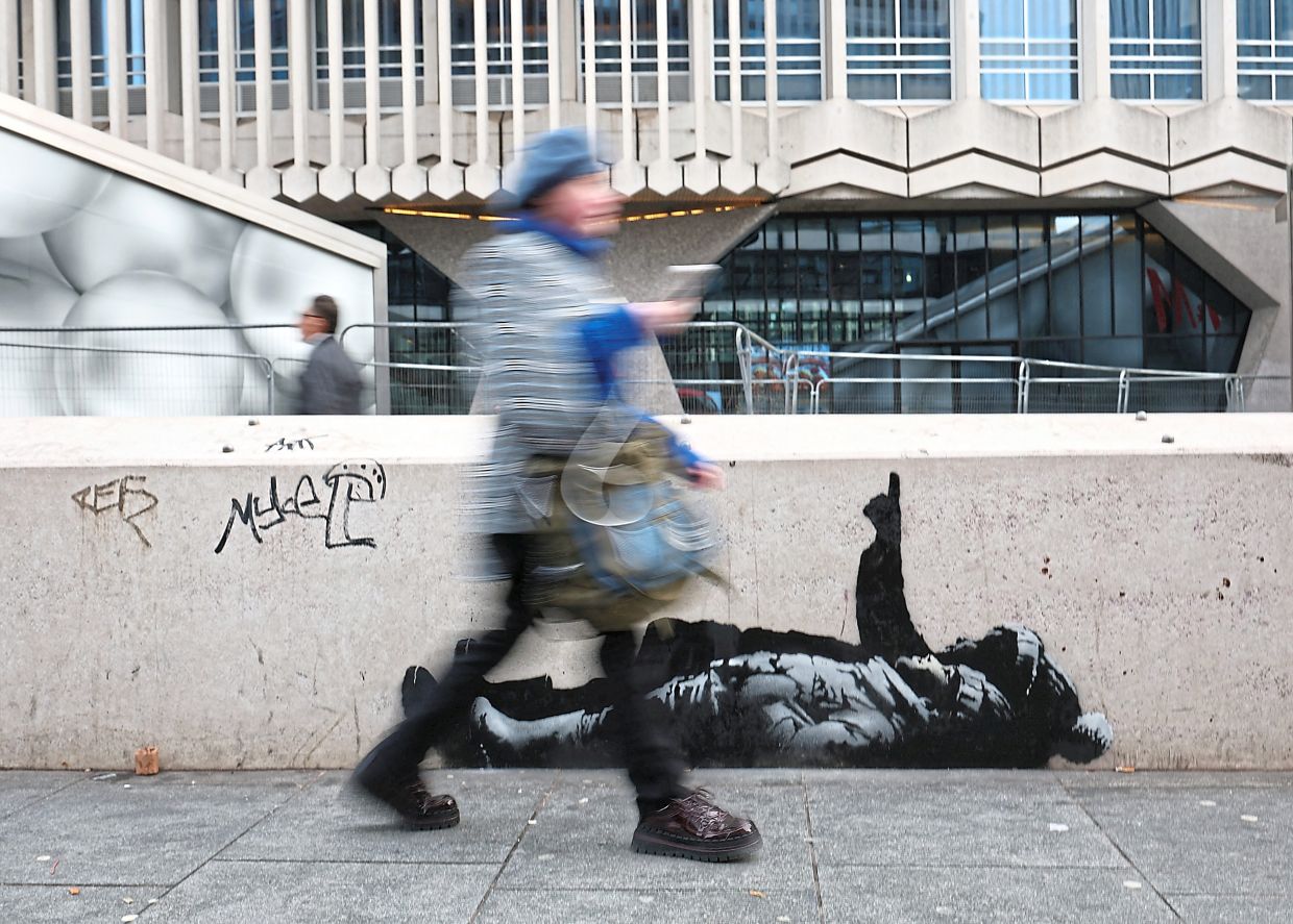 A stargazing season: Banksy unveils new art in London