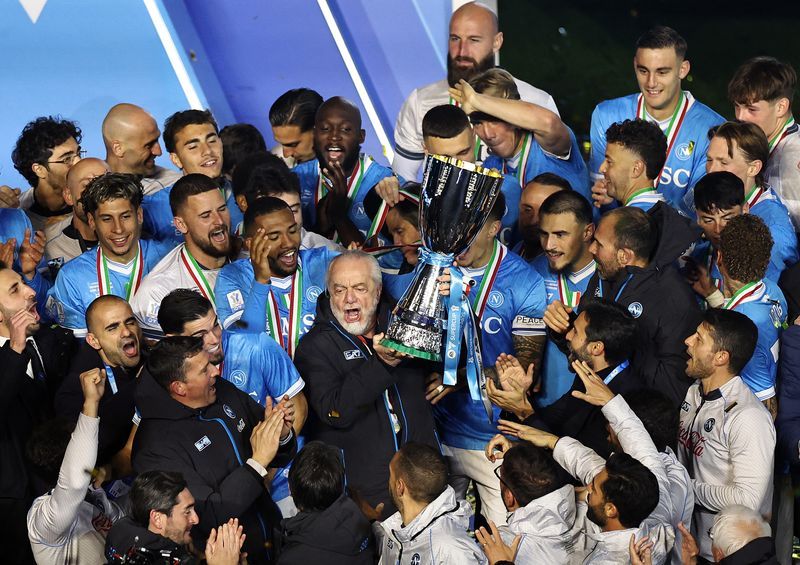 Soccer-Napoli return to title defence in high spirits after Super Cup triumph
