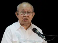 Ku Li calls on Umno to step up fight for Najib's freedom