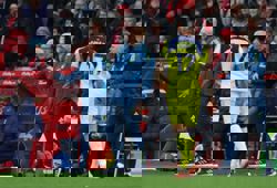 Soccer-Forest boss Dyche won't play Scrooge over players' Christmas dinner