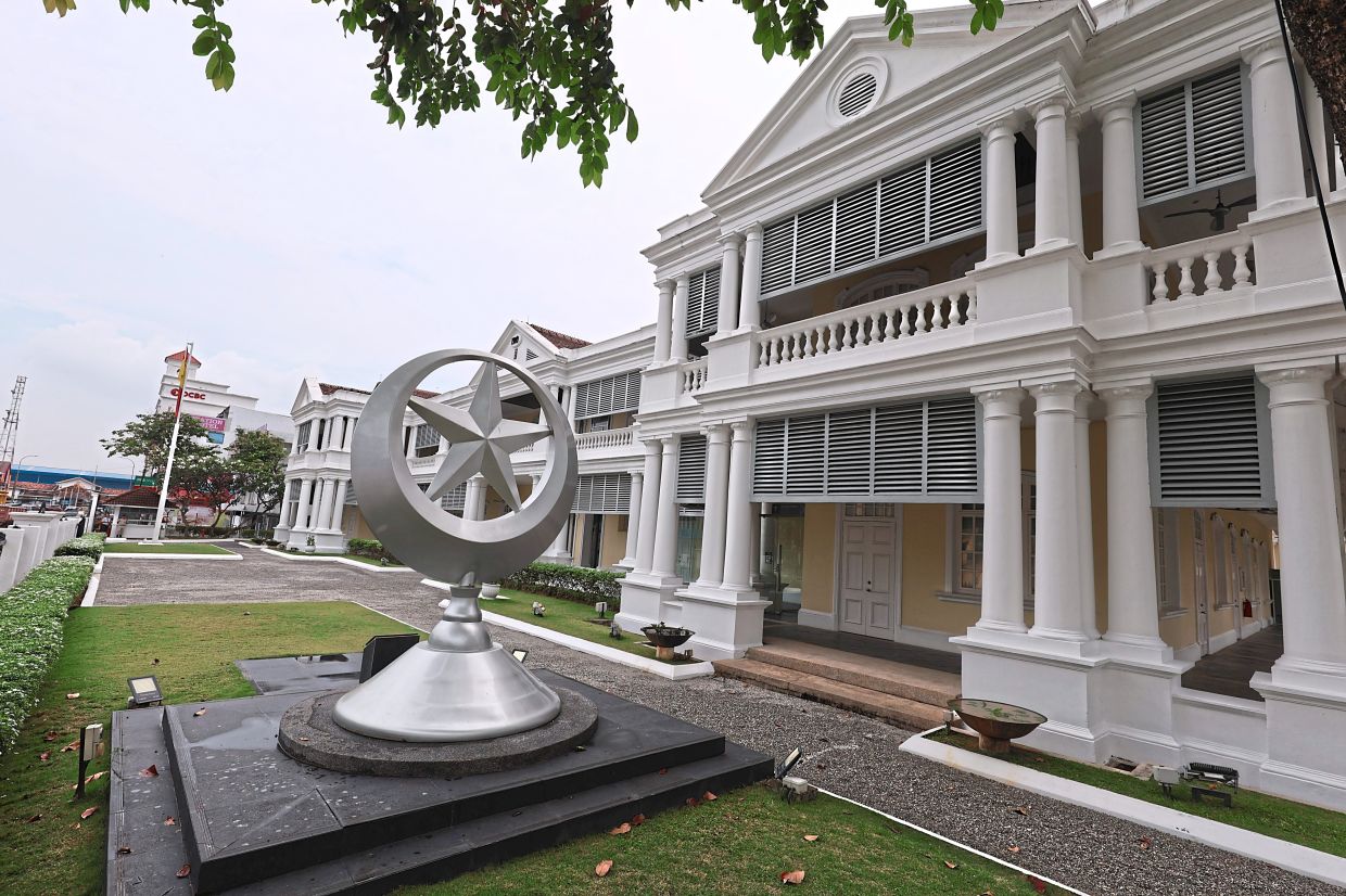 The Sultan Abdul Aziz Shah Royal Gallery at Jalan Stesen is among the landmarks along Klang’s heritage trail. — KAMARUL ARIFFIN/The Star