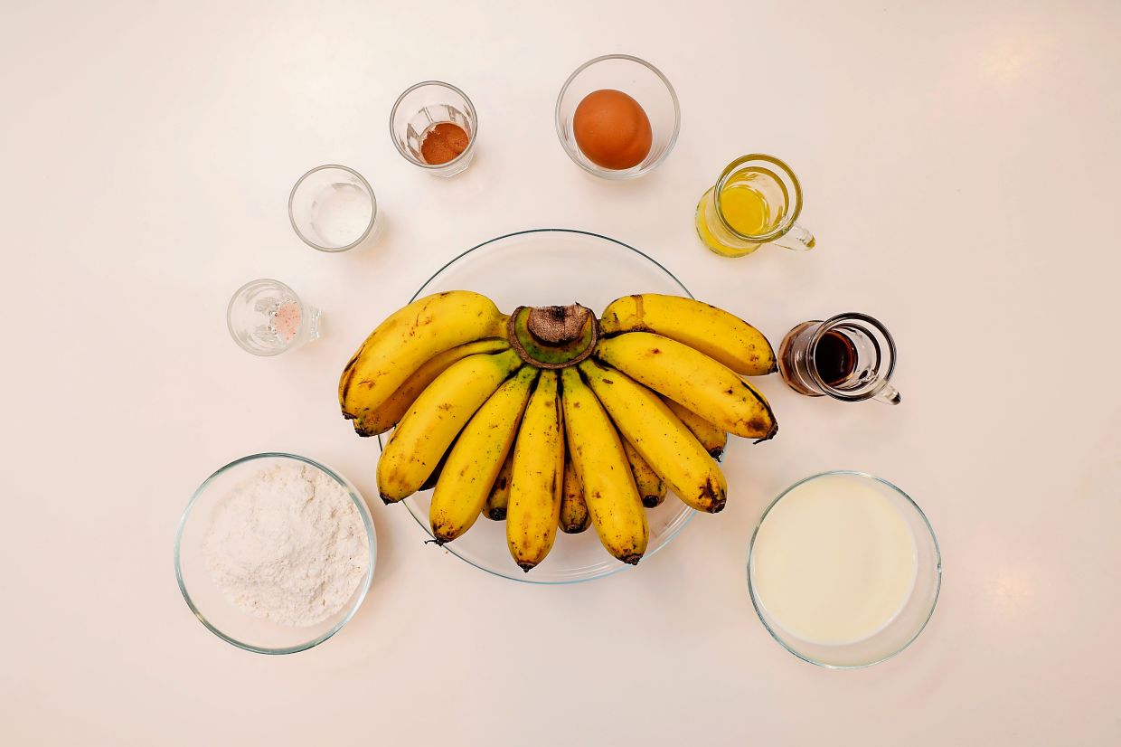 The pancakes are best made with berangan or Cavendish bananas.
