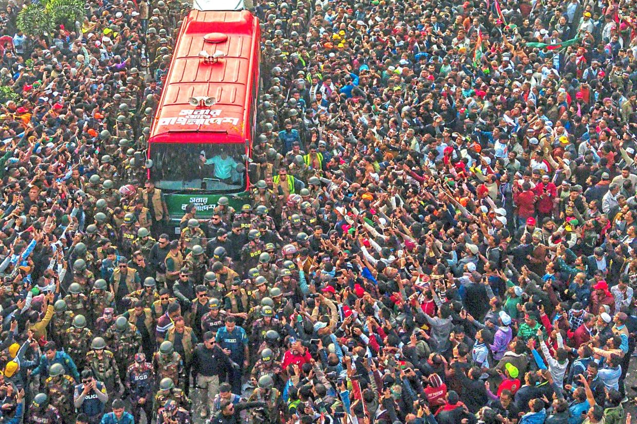 Tarique returns from exile ahead of polls