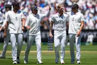 Cricket-Root hails England's bravery in Melbourne Ashes win