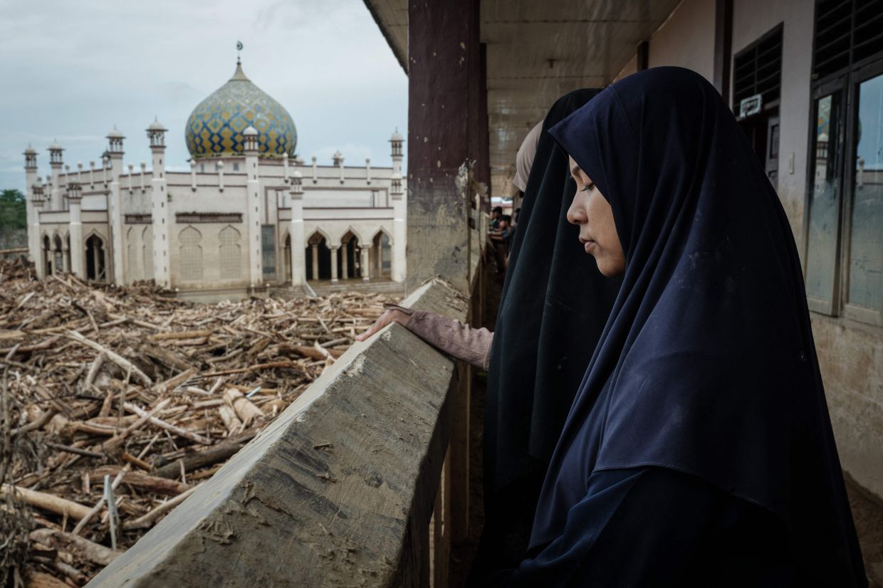 Indonesian govt to disburse US$2.1mil in disaster aid for educators