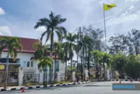 Istana Arau draws media ahead of new MB swearing-in ceremony