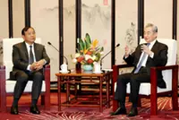 Thai and Cambodian foreign ministers arrive in China for  trilateral talks