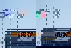 Amazon halts plans for drone delivery in Italy