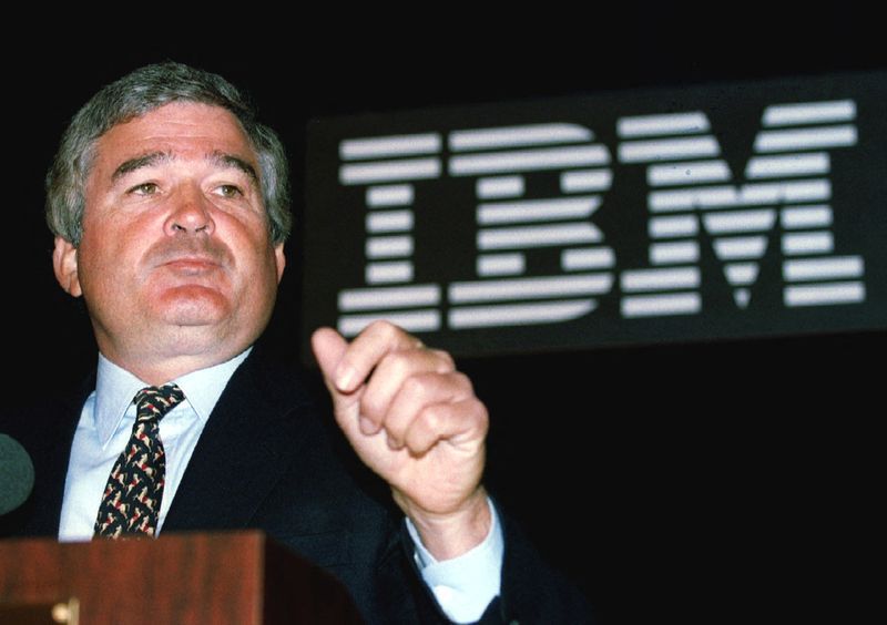 Louis Gerstner, former IBM CEO who revitalized 'Big Blue,' dies at 83