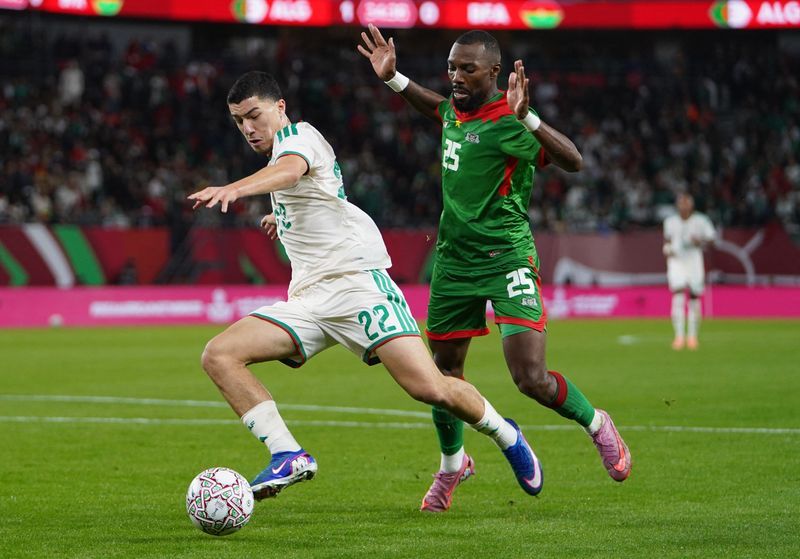 Soccer-Mahrez sends Algeria into Africa Cup of Nations last-16