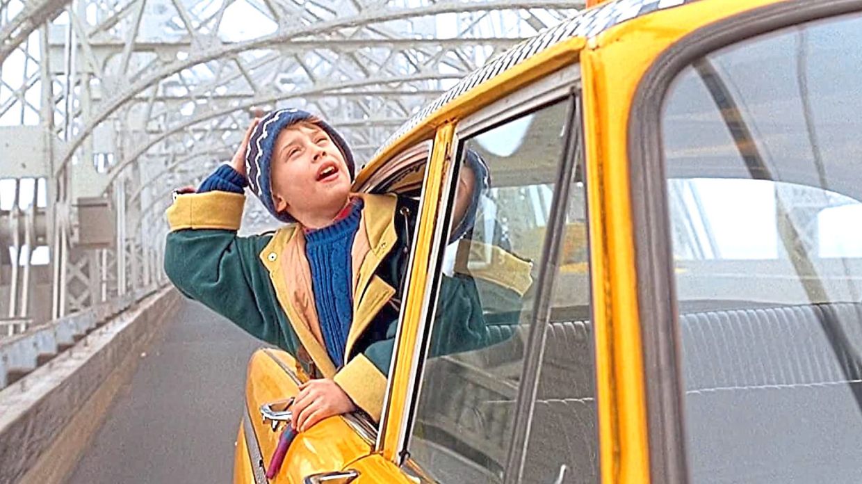 Flight rules make 'Home Alone 2' plot less plausible today