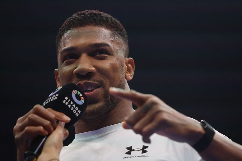 Boxing-Briton Joshua hurt in fatal car crash in Nigeria, local paper reports
