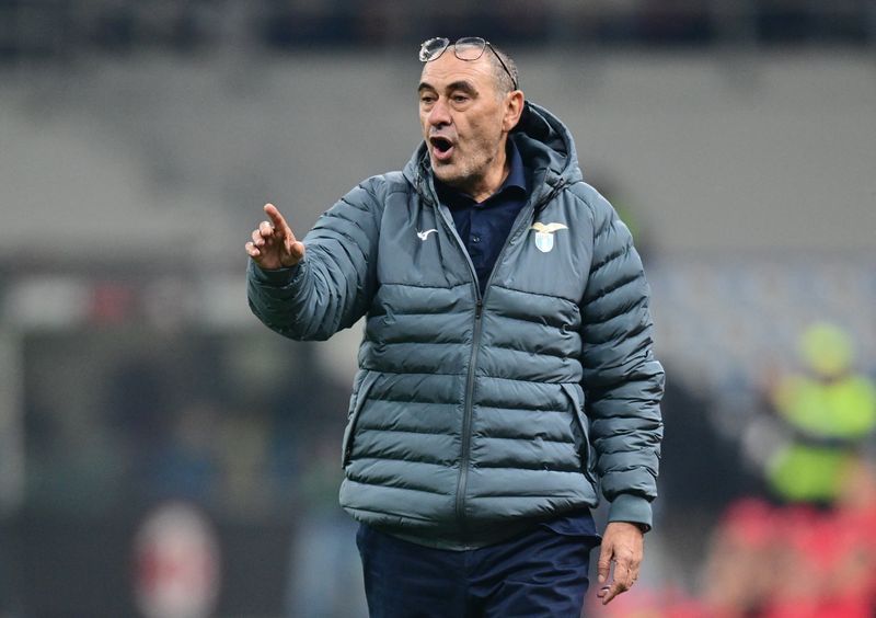 Soccer-Lazio coach Sarri undergoes minor heart operation