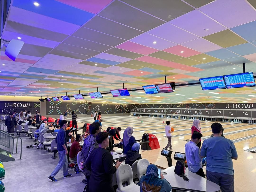 Strike up some fun: U-Bowl X’s expanded 26-lane bowling centre is perfect for family and friends.