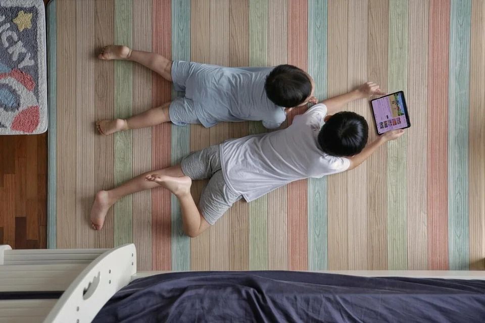 Babies with too much screen time become anxious teens, Singapore study finds