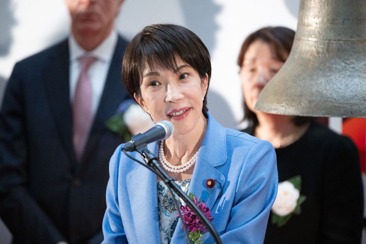 Japanese women MPs want more seats of the toilet kind; 58 including Japan PM submit petition
