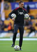 Soccer-Liverpool set-piece coach Briggs leaves club