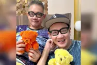 Musician Lee Si Song returns to Singapore after recovery from cerebral haemorrhage in Beijing