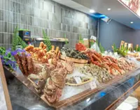 Bluefin tuna demo elevates Japanese seafood buffet experience