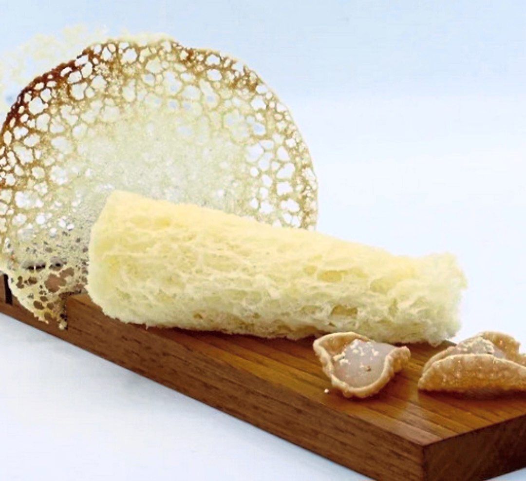 Every year, This holds an annual note-by-note competition where participants have to create dishes using the fundamentals of the cuisine – that is, crafting dishes out of compounds. — Herve This/Instagram 