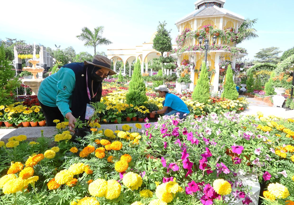 Royal Floria Putrajaya, Malaysia’s premier flower and garden festival, will be held at Anjung Floria Putrajaya, Precinct 4, from Aug 22 to Aug 31.