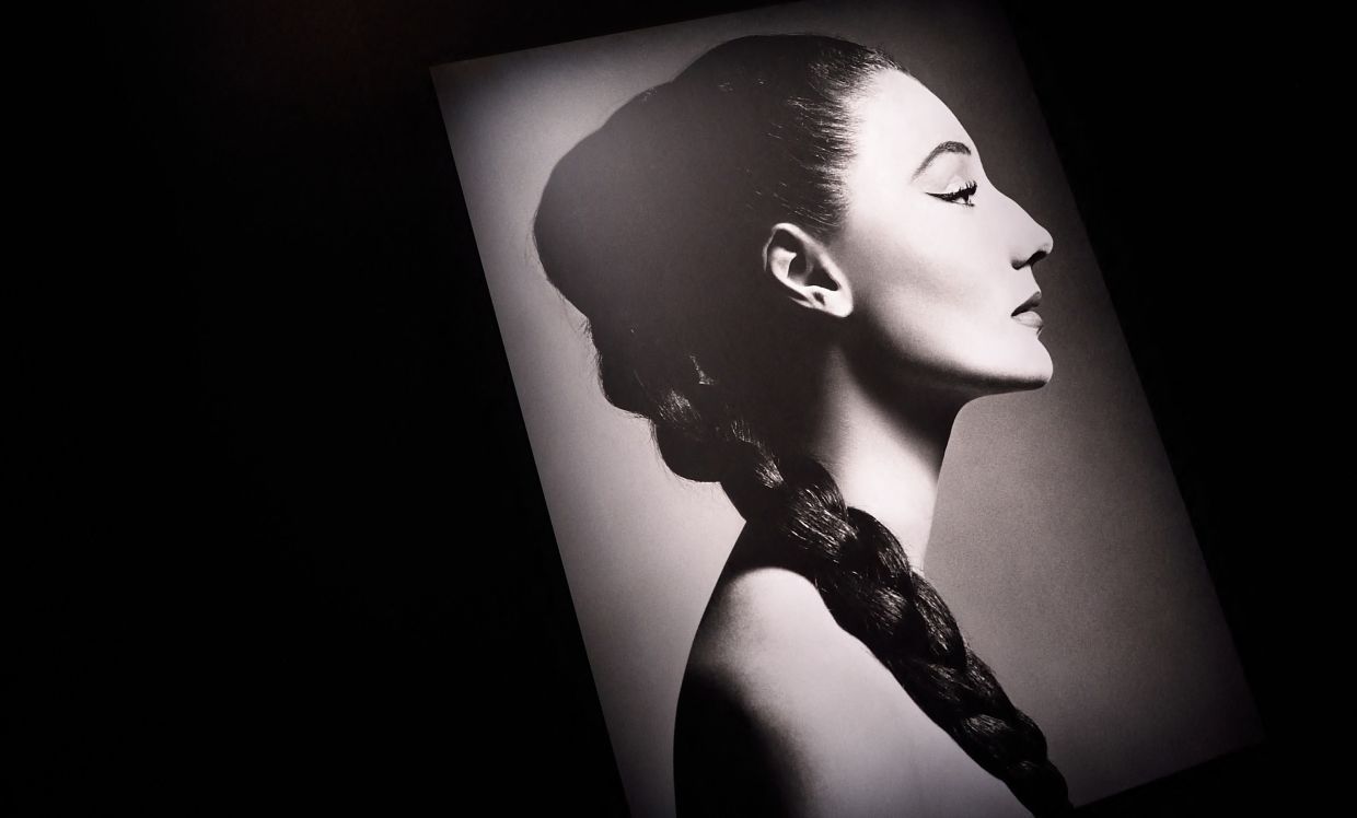 ‘Essence of Parisian elegance’: Remembering fashion legend Jacqueline De Ribes