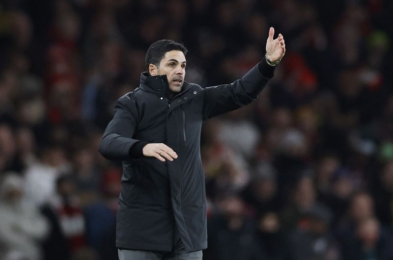 Soccer-Arteta hoping to break Arsenal's New Year's curse at top of Premier League