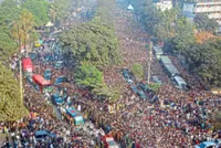 A sea of grief for Zia