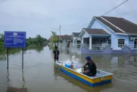 Over 60 villages feared flooded following high tide phenomenon in Terengganu