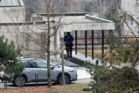 Swiss prosecutor says 'fountain candles' may have started Crans-Montana fire