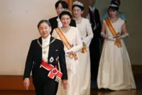 Wrong crown jewels: Streaker bares all for Japan emperor