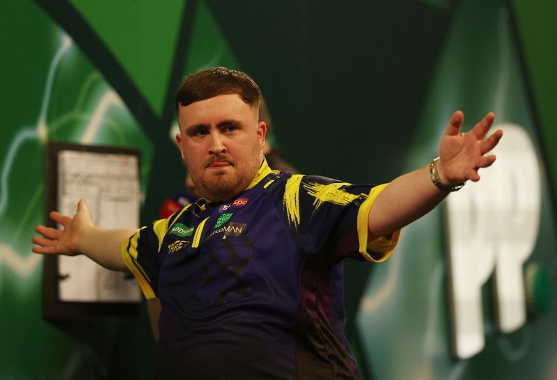 Darts-Littler storms to second successive PDC world title