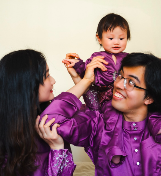 A Hari Raya family portrait shared by Tengku Irfan on his social media last year. Photo: Tengku Irfan/Instagram