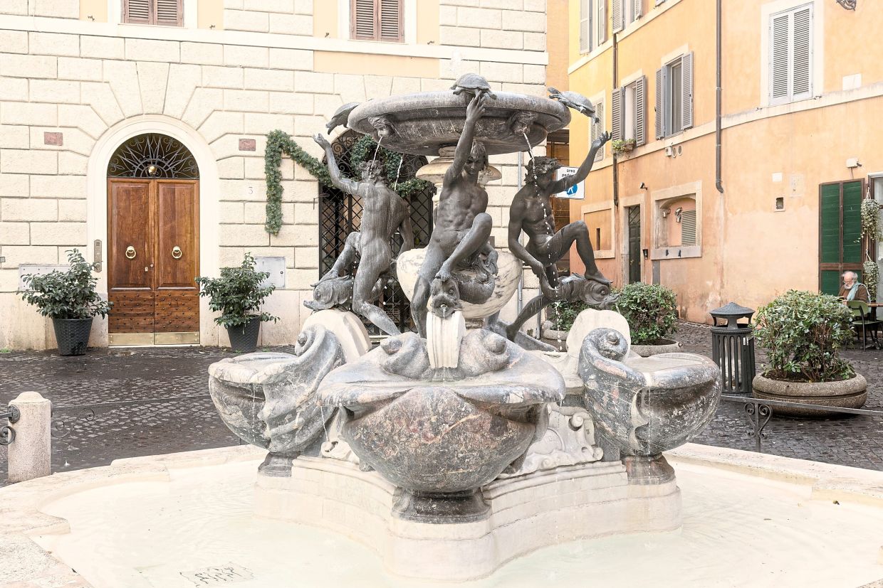The Fontana delle Tartarughe or Turtle Fountain in Rome’s Jewish Quarter.