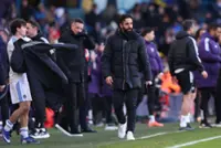 Soccer-I'm the manager of Manchester United, not just the coach, says Amorim