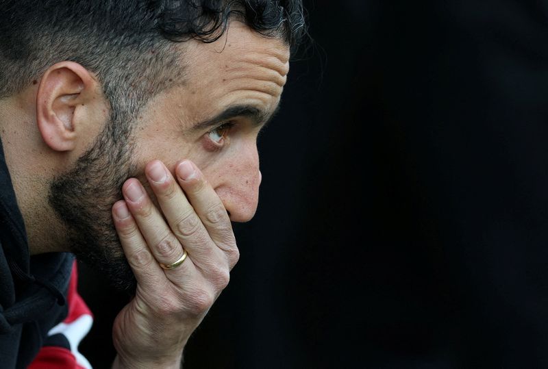 Soccer-Outbursts, honesty, tactical rigidity and poor results will be Amorim's epitaph