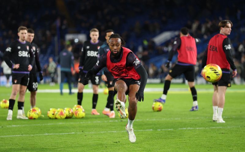 Soccer-Iraola says Semenyo could play last Bournemouth game, Kluivert set for knee surgery