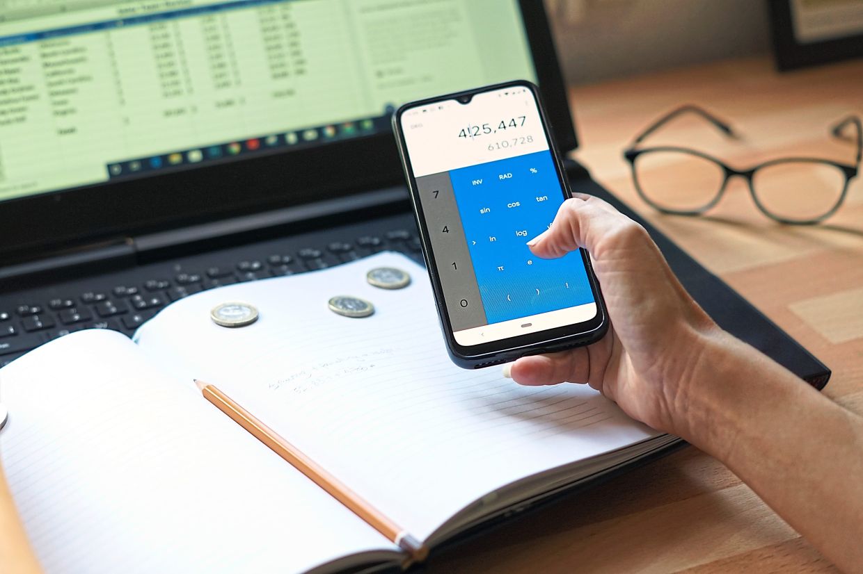 Make your progress visual by documenting it. — Freepik