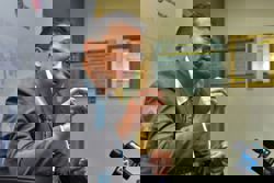 Government monitors global geopolitical risks to oil prices