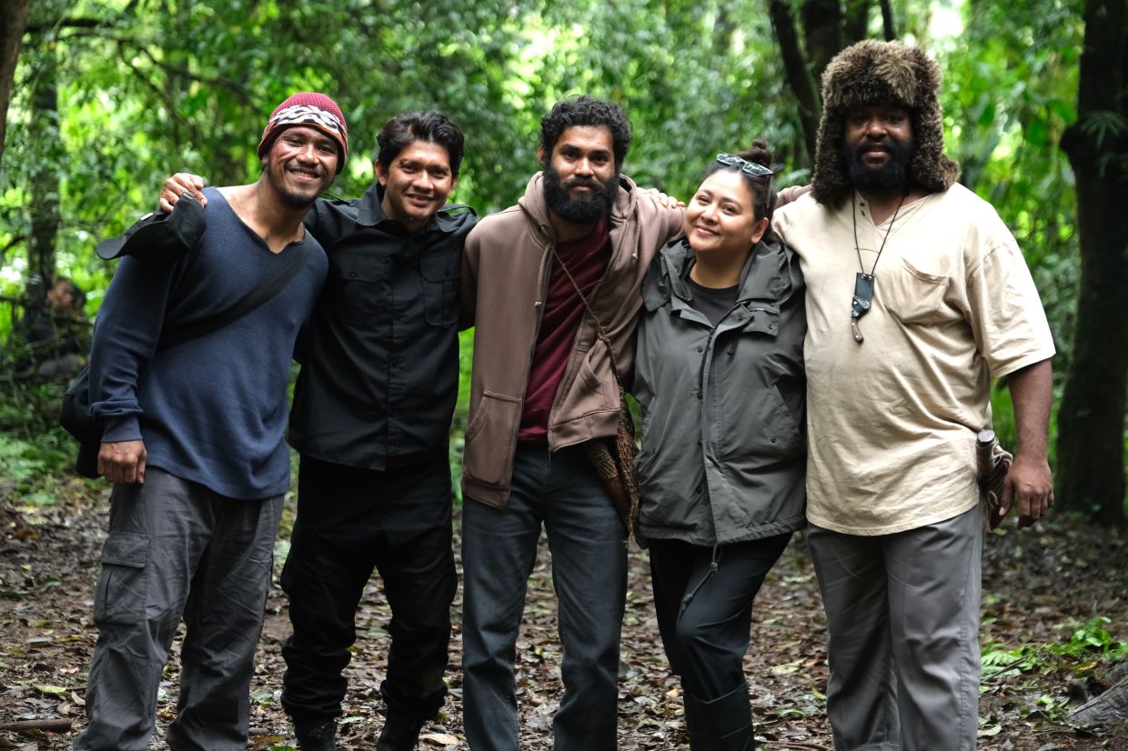 According to Iko Uwais, the 'Timur' cast made things easier for him. 